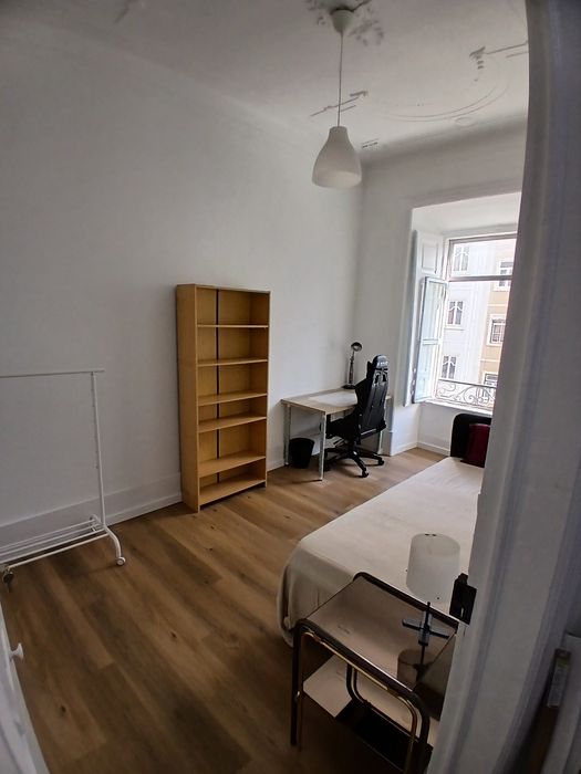 Arrenda-se Quarto para Estudante Universitário