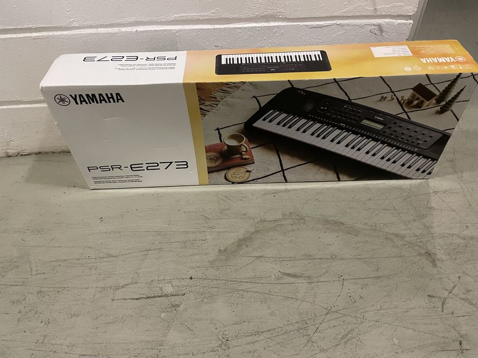 Teclado yamaha psr-E273