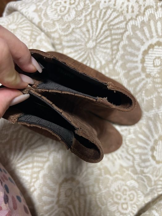 Напівчоботи, ботинки, сапоги замшеві на підборах