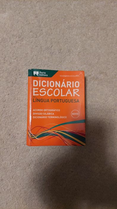 Dicionário escolar da língua portuguesa