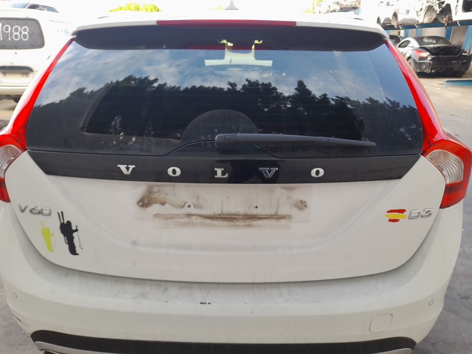 Porta / tampa da mala VOLVO V60 I Cross Country (157)