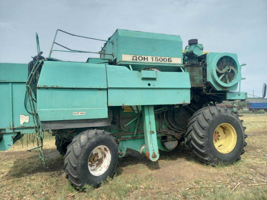 Комбайн ДОН 1500 Б, зернозбиральний, жатка КМС-8, жниварка ПЗС-8, 2007
