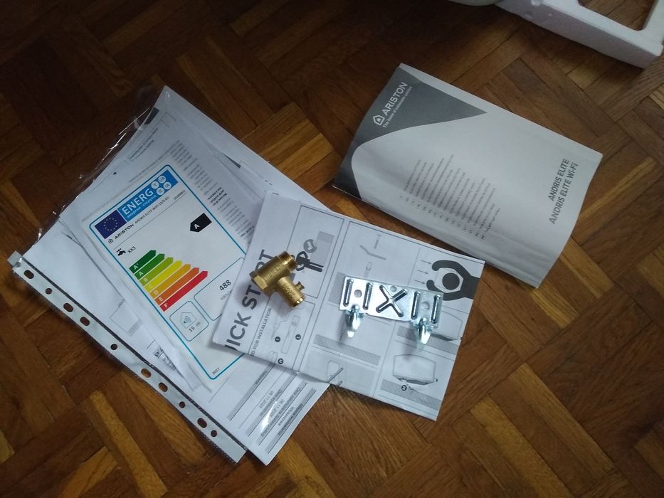 Bojler Podgrzewacz Wody Elektryczny Ariston 15L  Wifi  Nadumywalkowy