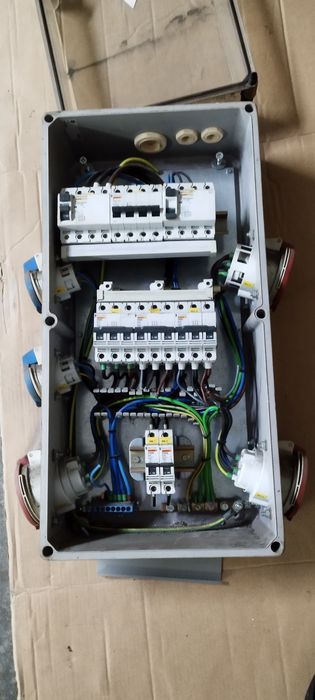 Three-Phase Distribution Board508241573996800006