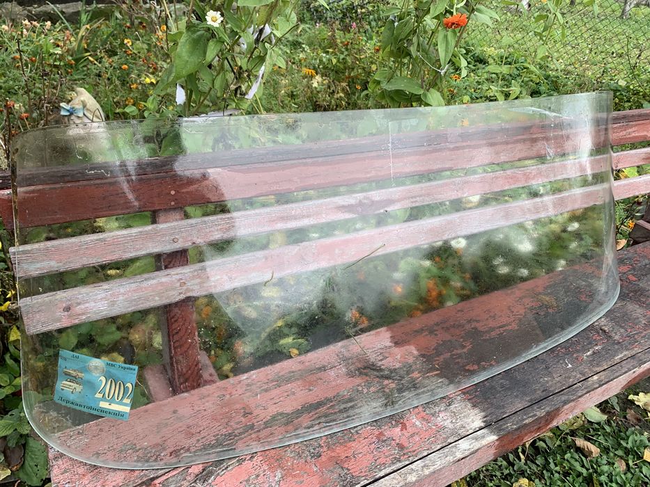 Продам лобове скло до Москвича 412