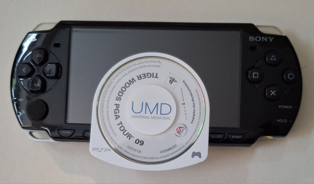 Sony PSP 2004 Slim Preta + Carregador Original Sony + Jogo