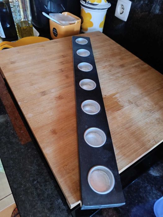 Castiçal em madeira para 7 velas