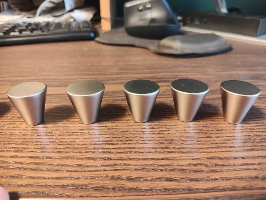 Uchwyty do mebli, gałka, satyna - 5 sztuk