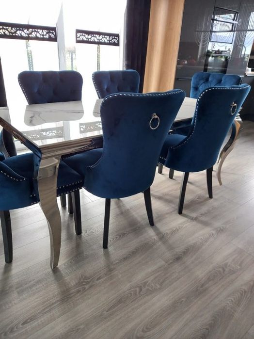 Stół Glamour z krzesłami