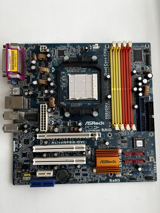 Материнская плата ASRock ALiveNF6G-DVI Материнська плата ALiveNF6G