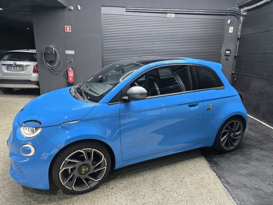 Abarth 500e Scorpionissima
