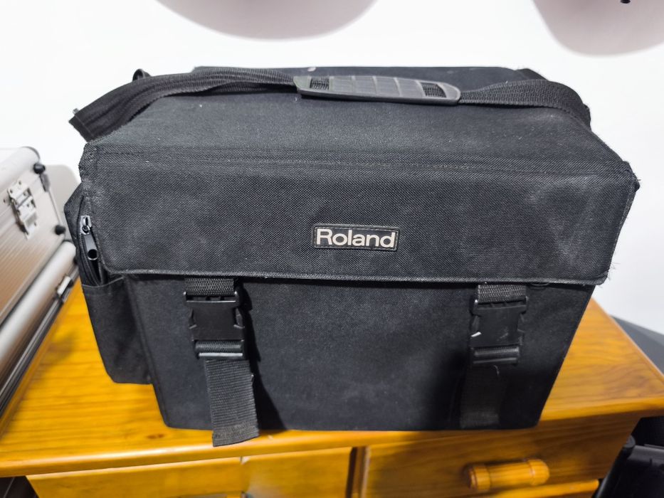 Roland AC 60 guitarra e voz