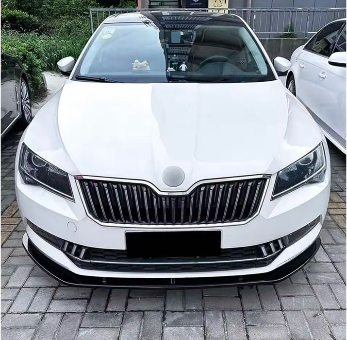 Губа на передний бампер накладка бампер сплитер Skoda Superb шкода