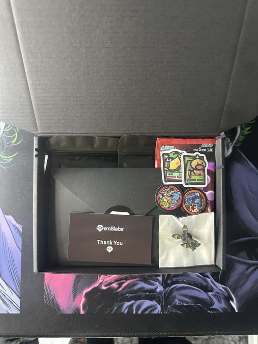 Pokemon TCG: Mystery Box