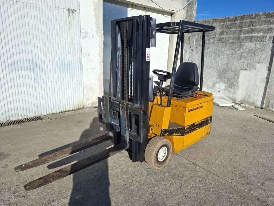 Empilhador elétrico jungheinrich