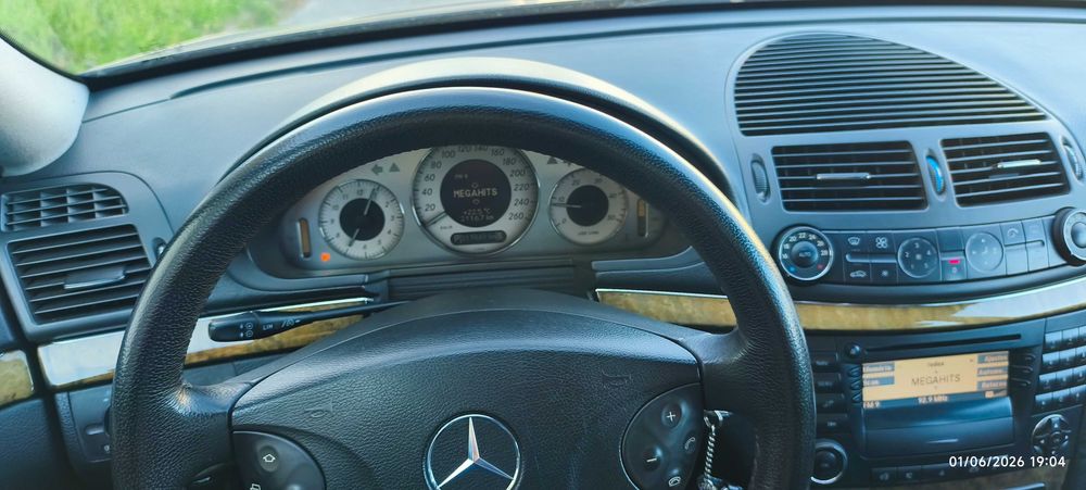 Mercedes-Benz 270 — fotografia 7