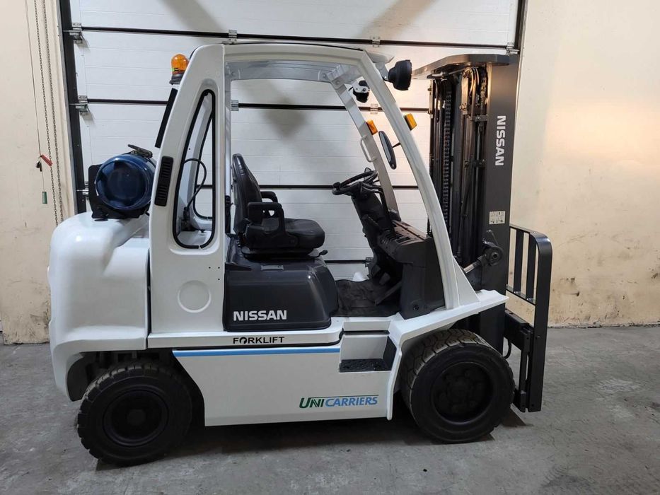Навантажувач вилковий, газовий 3.2 тонни
Nissan UG1D2A32LQ