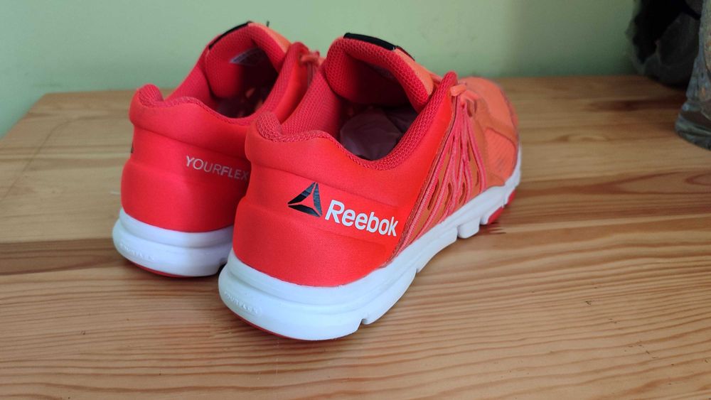 Кроссовки Reebok Yourflex Train 39,5р. стелька 25,5 см.