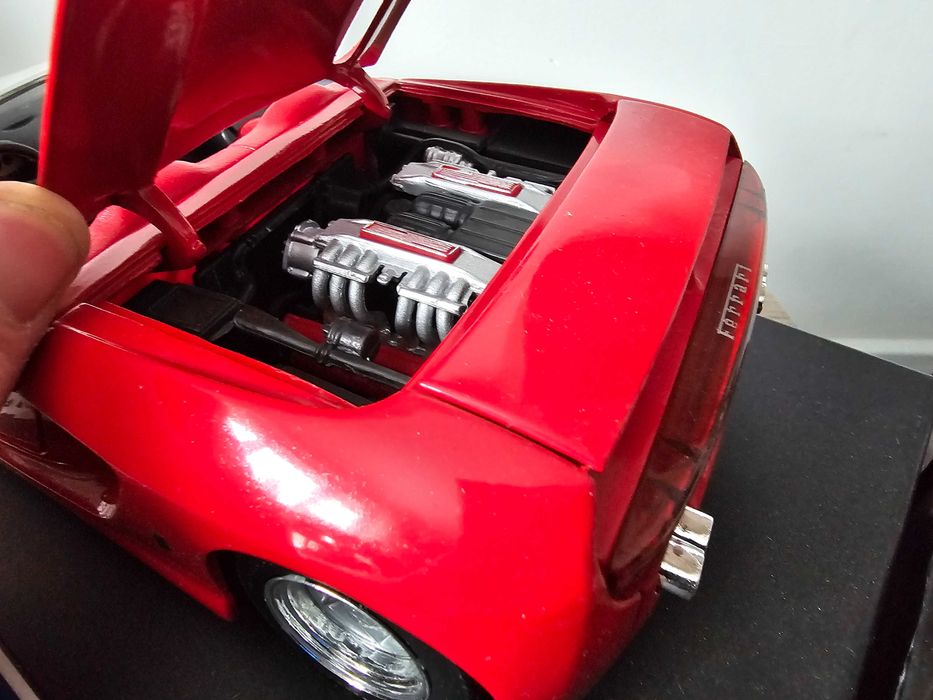 Revell 1/18 Ferrari Pininfarina Mythos Rosso Red Concept 1990