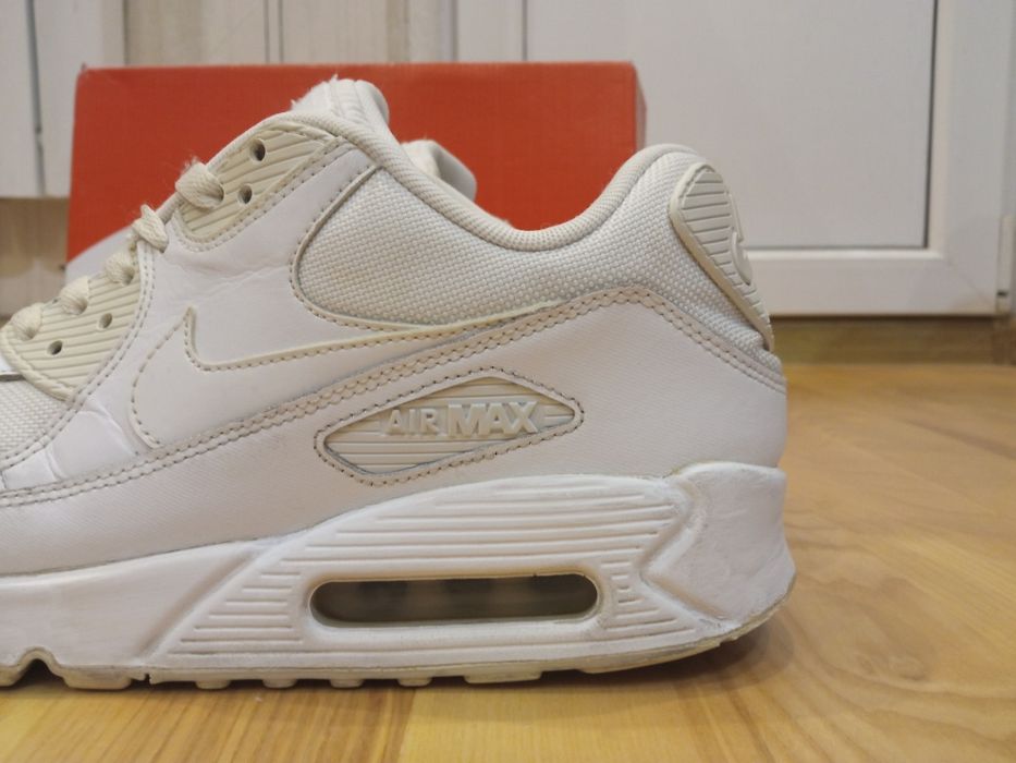Продам мужские кожаные демисезонные оригинал кроссовки Nike Air max 90