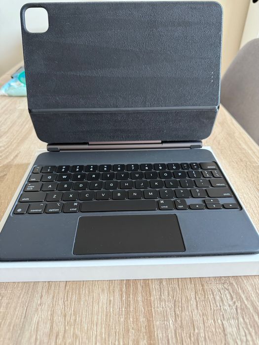 Klawiatura Apple Magic Keyboard iPad Air M4