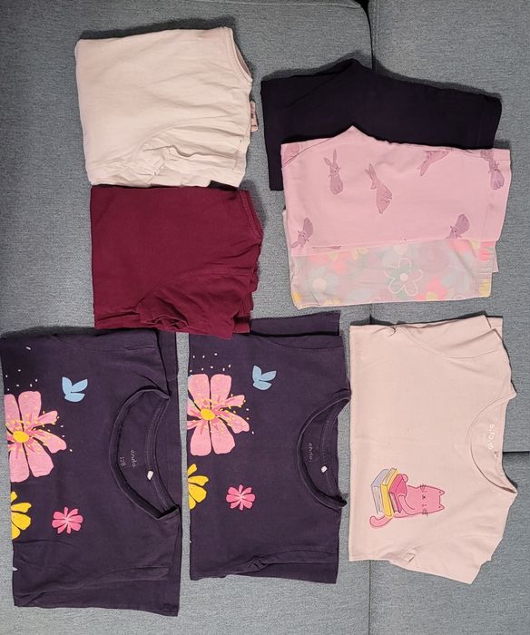 Ubranka dla dziewczynki 122-128