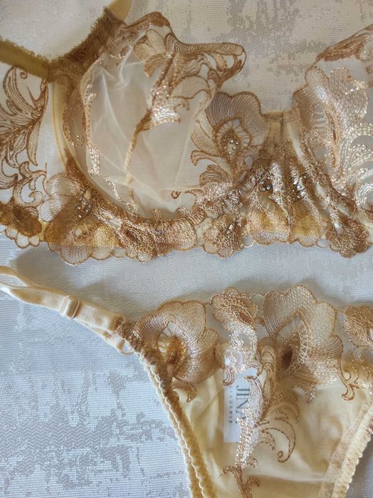 Lingerie – Artesanato de luxo 85B | Novo