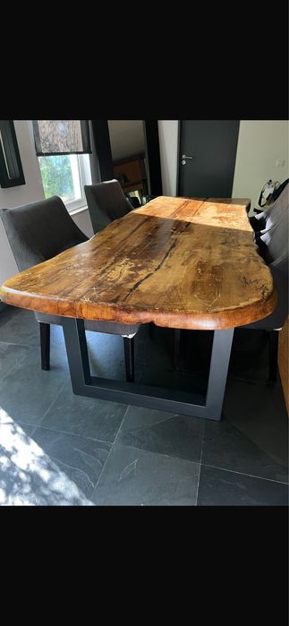 Mesa em Madeira Maciça - Seiva Concept