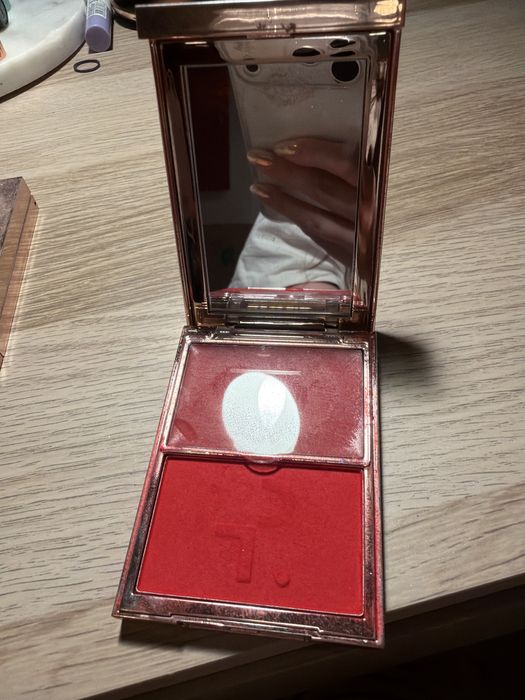 Patrick Ta Róż she left me on red