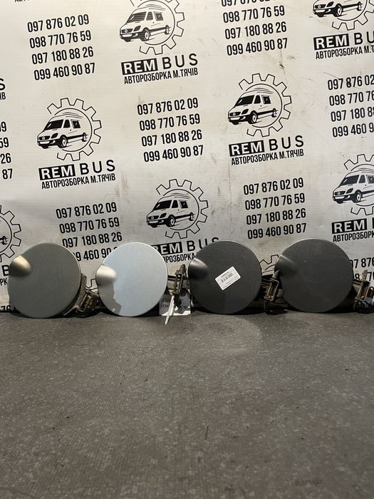 Лючок паливного бака Jeep Cherokee 2005-2010