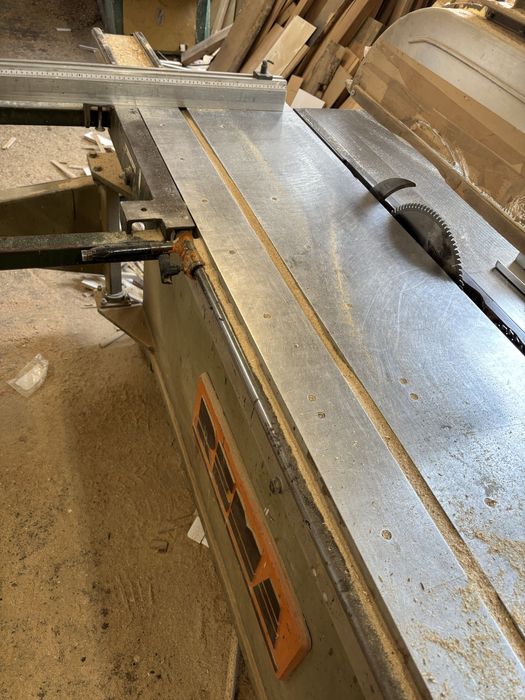 Sprzedam piłę REMA DMMC -40