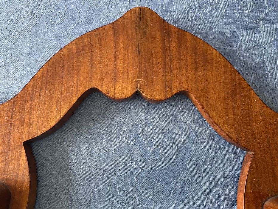 Toalheiro antigo em madeira de vinhático