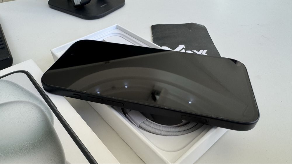 iPhone 15 128Gb Black Новий роспакований, Фізична сім Європа 0 циклів