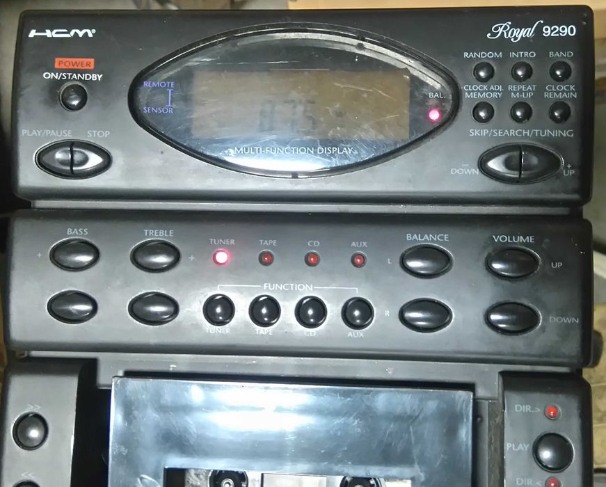 Miniwieża z CD HCM Royal 9290 z kolumnami