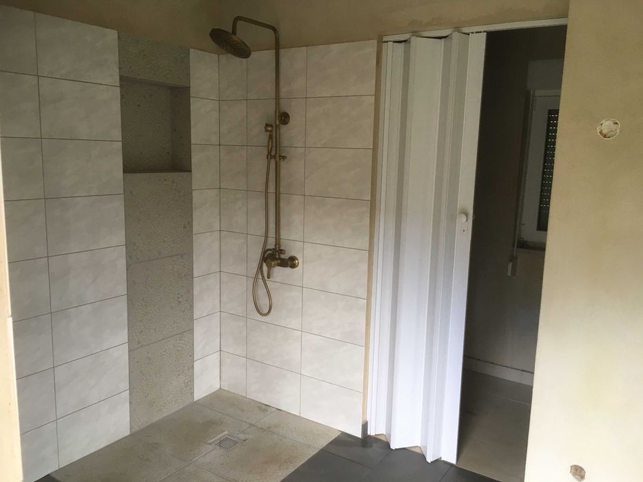 VENDA Quinta de 1,4 ha com casa de Arrumos em Vale de Prazeres, Portugal - 119.000€