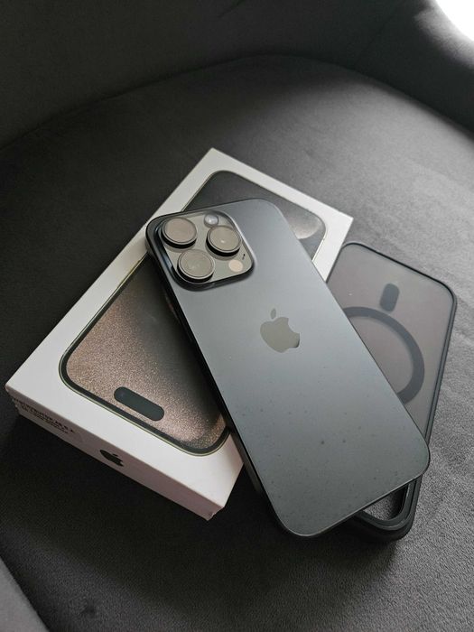 iPhone 15 PRO / 128 GB / Black Titanium / Gwarancja