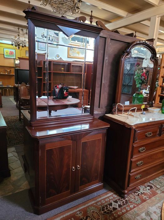 Wooden console table with mirror – No signs of use64584264288386121