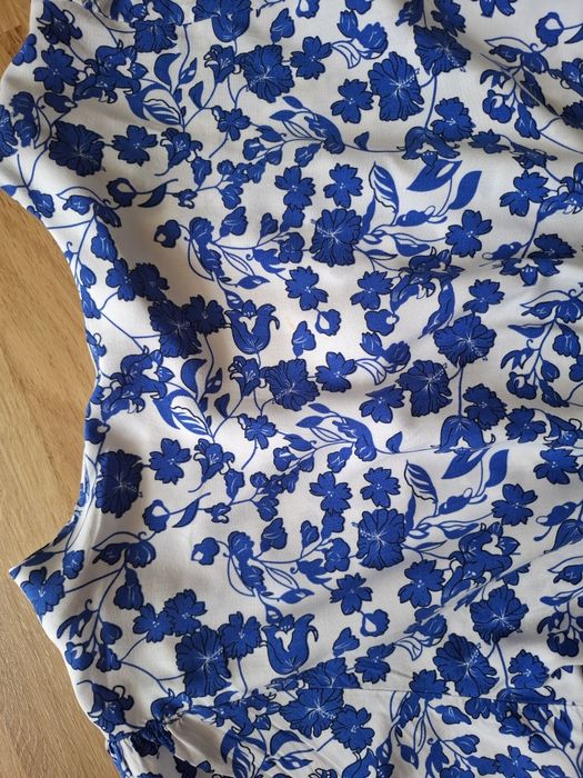 Sukienka w drobne kwiatki Greenpoint  r. 38