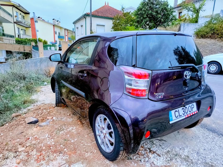 Toyota IQ impecável automático