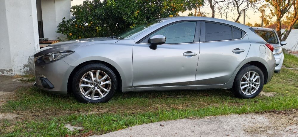 Mazda 3 Skyactiv G Evolve HS - 1.5 Gasolina, 2015