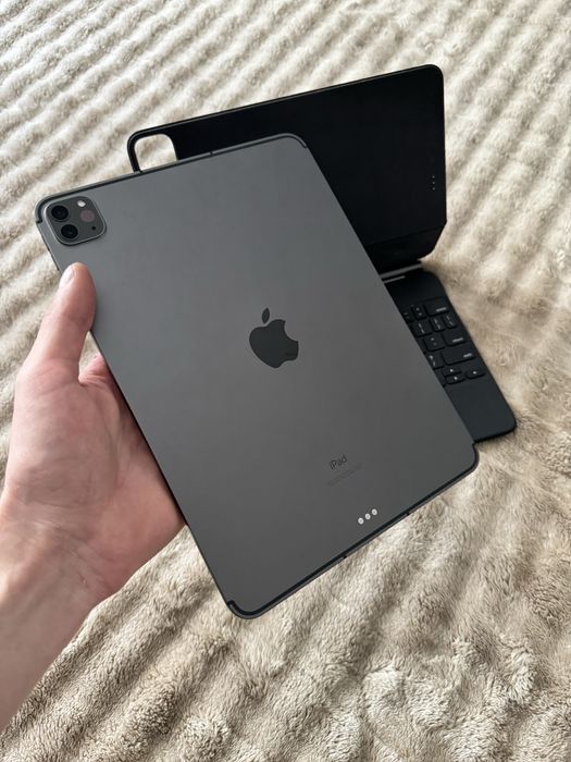 ipad pro 11 m1 256 - купити планшети - Ціна на OLX.ua