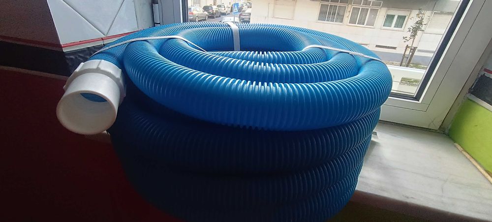 Mangueira piscina auto flutuante nova