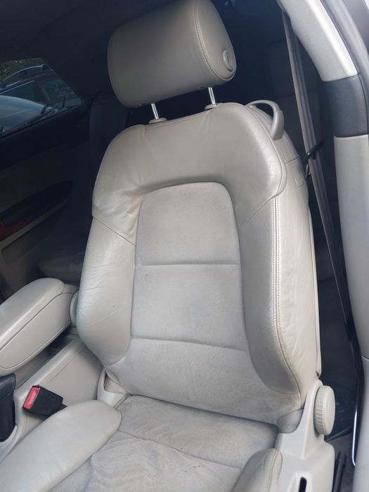 Fotele fotel kanapa półskóra jasna audi a3 8p 3 drzwi