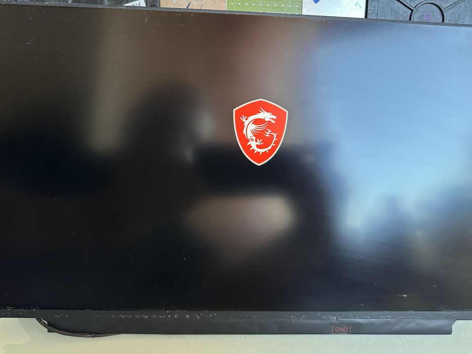 MSI  GS 66 Stealth klapa matrycy wraz z ekranem i taśmami