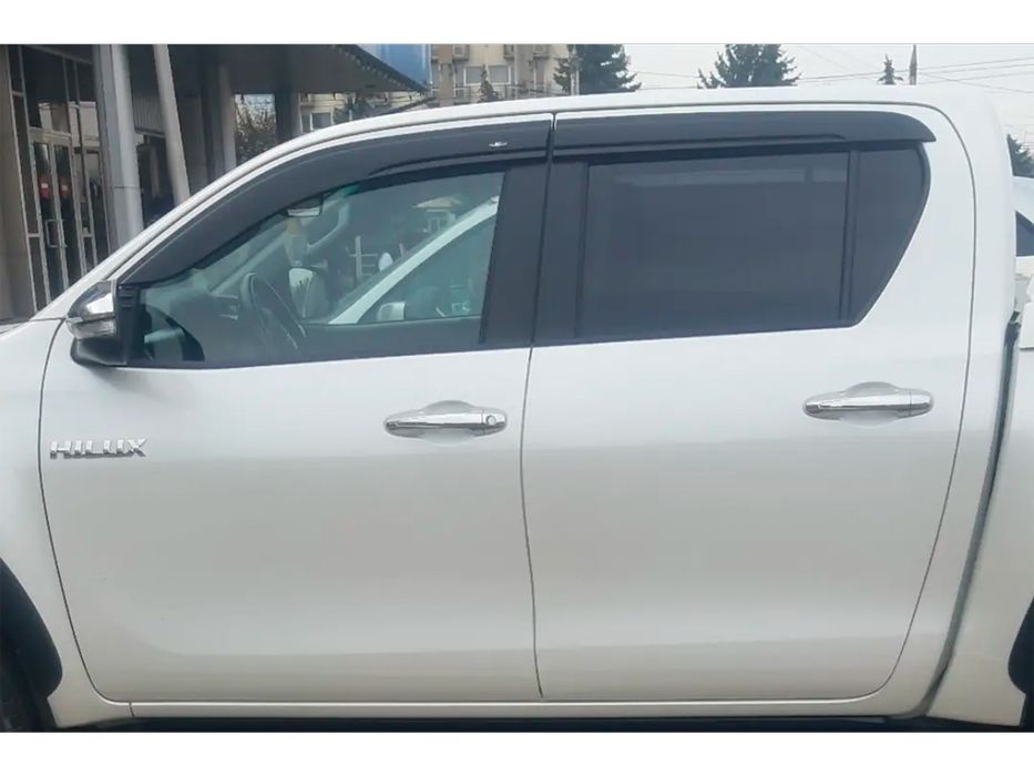 Toyota Hilux 2015- рр. Вітровики (4 шт, HIC)