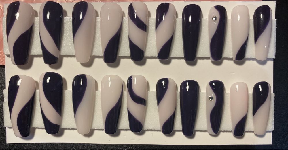 Sztuczne paznokcie( tipsy)