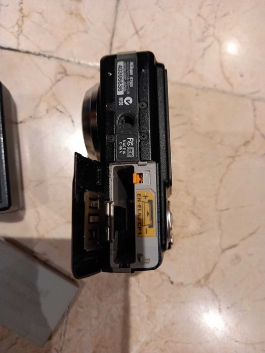 Original Nikon Coolpix 7900 Camera64552625715842123