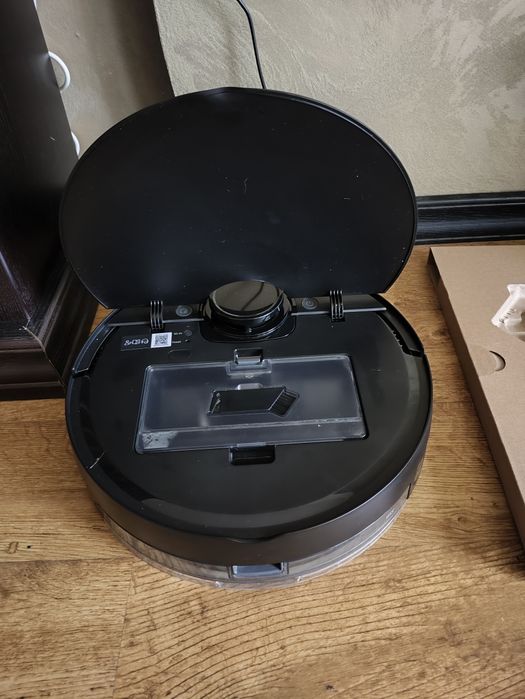 Миючий робот-пилосос Samsung Powerbot S VR7700 (VR3MB77312K)