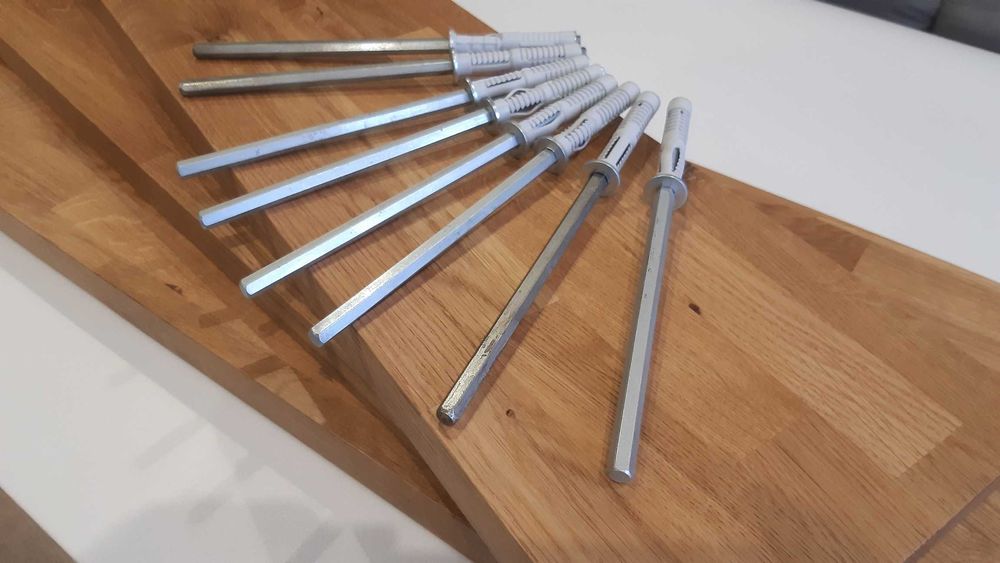 Półka drewniana DĘBOWA, NIEWIDOCZNE MOCOWANIE. na wymiar