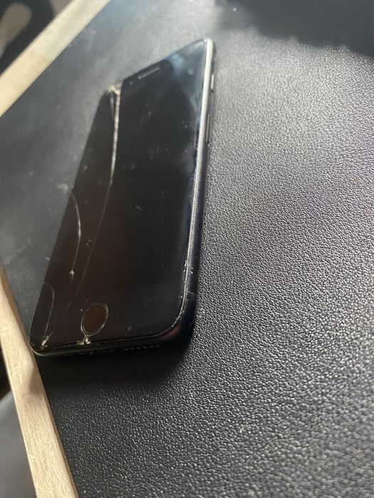 Iphone SE 2021 stan uzywany